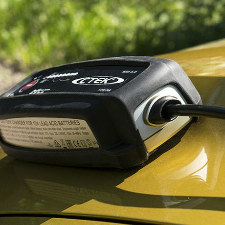 CTEK Bumper 120 protective case for MXS 10 automatic charger, ideal for Indian automotive workshops and home garage use